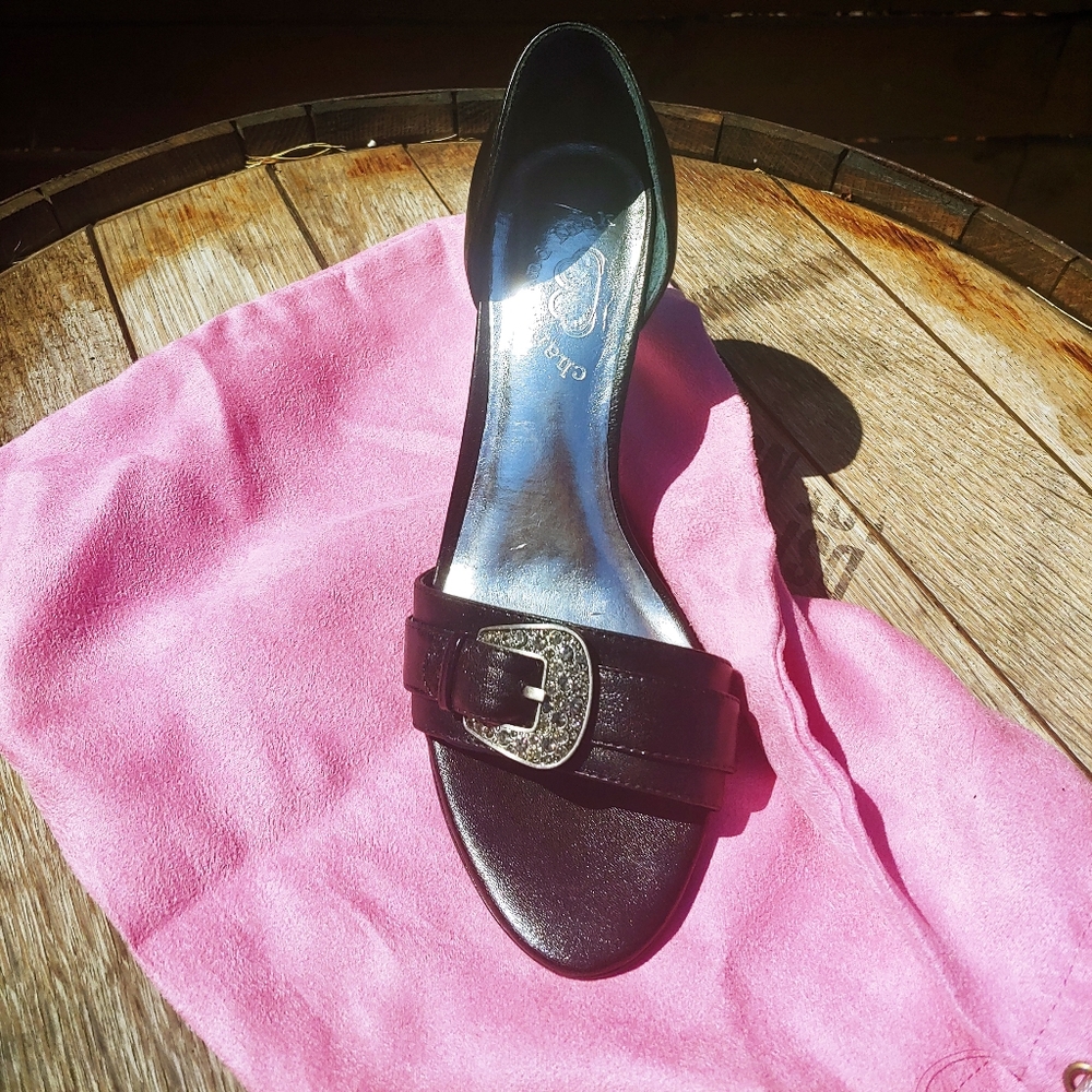 High heels - Picture 2 of 3